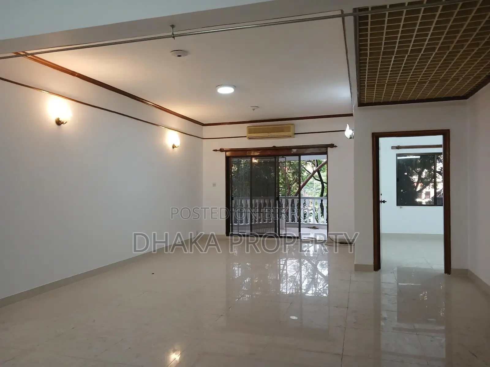 4Bed 3200SqFt. Nice Apartment Rent at Gulshan Diplomatic Zone