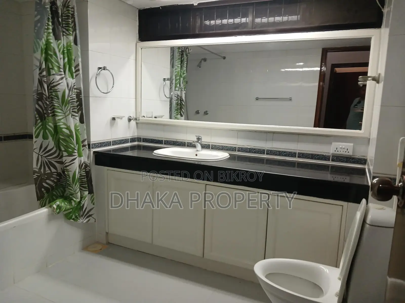 বারিধারা ডিপ্লোম্যাটিক জোনে ৩ বেডরুমের চমৎকার অ্যাপার্টমেন্ট ভাড়া