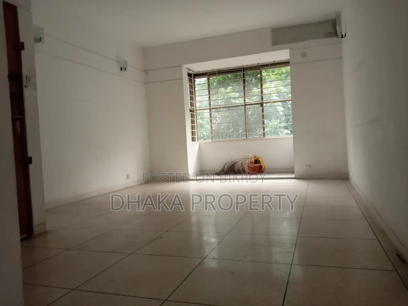 Lake View 2350sqft Un Furnished 3 Bedrooms Apartment Rent in Gulshan