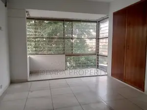 Lake View 2350sqft Un Furnished 3 Bedrooms Apartment Rent in Gulshan