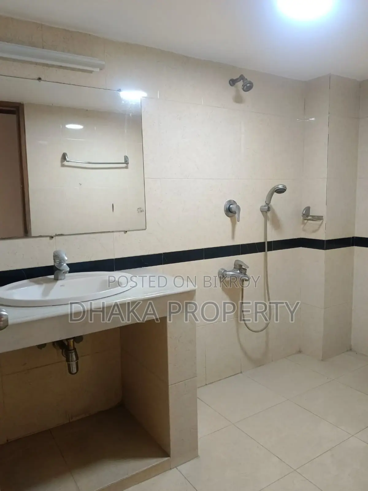 4-Bedrooms 3000-Sqft Nice Apartment Rent in Gulshan
