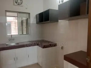 2600-SqftvSemi Furnished Good Quality Apartment Rent in Gulshan