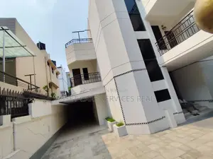 Baridhara Diplomatic Zone 5500-Sqft Independent House Rent
