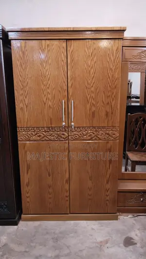 NEW ALMIRA CANADIAN OAK VENEER. M # 611