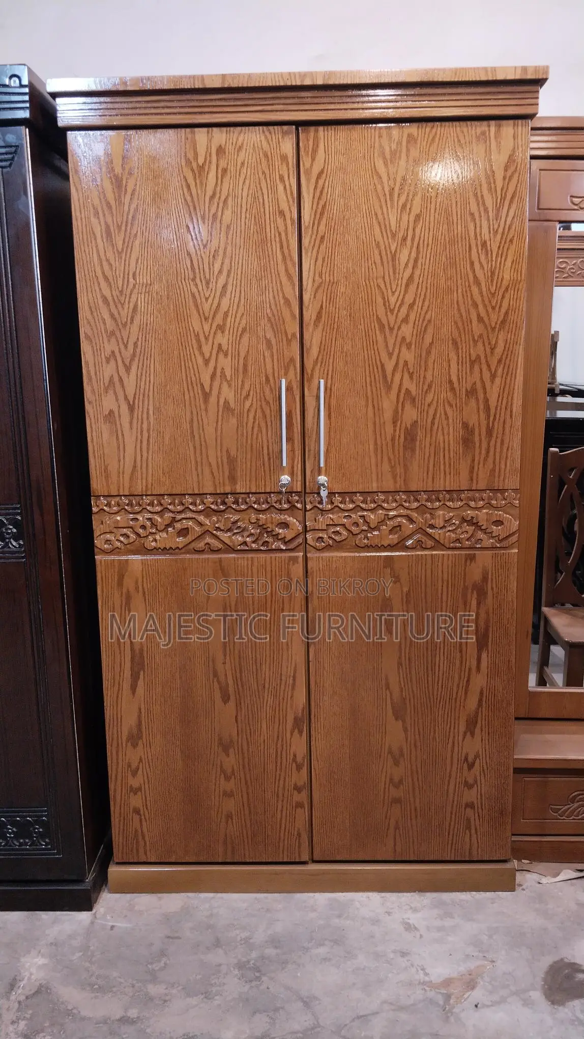 NEW ALMIRA CANADIAN OAK VENEER. M # 611