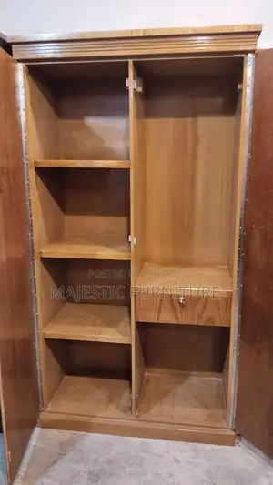 NEW ALMIRA CANADIAN OAK VENEER. M # 611