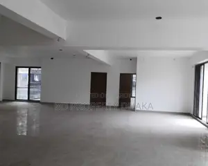 গুলশানে ৫৫৩০ বর্গফুটের চমৎকার কমার্শিয়াল স্পেস ভাড়ার জন্য
