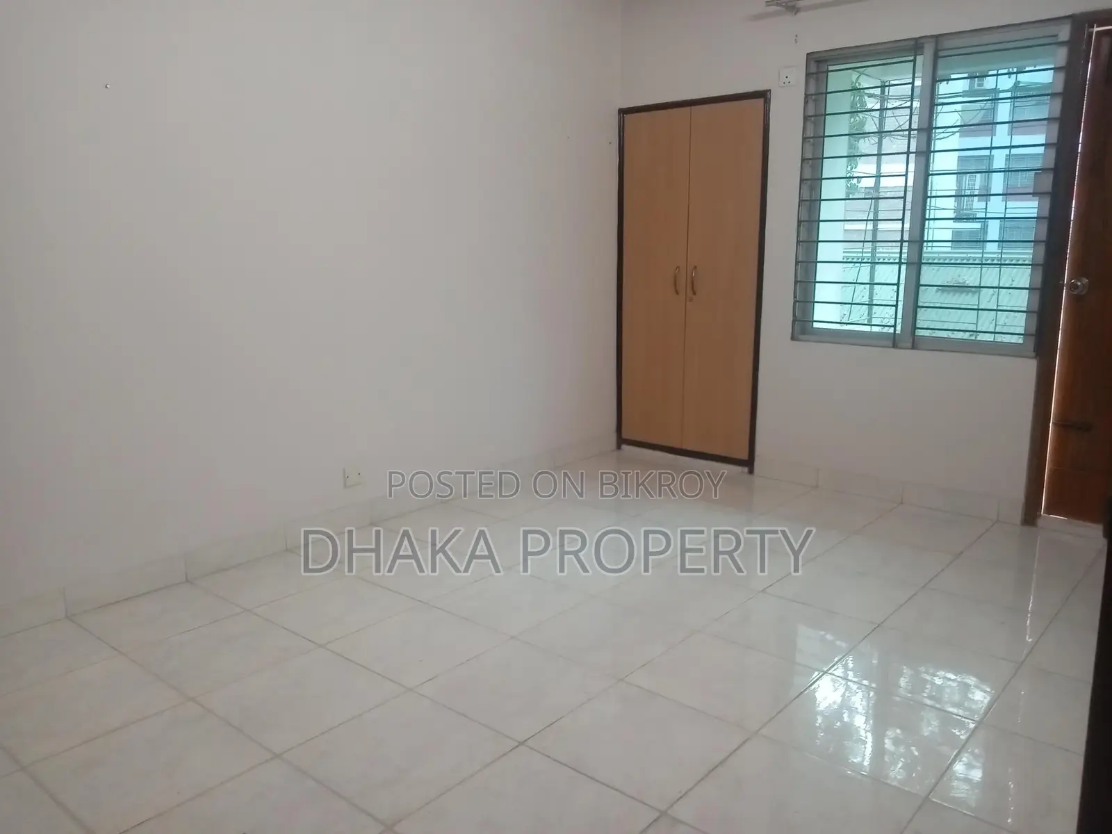 2000Sqft Exclusive Un- Furnish Flat Rent in Gulshan