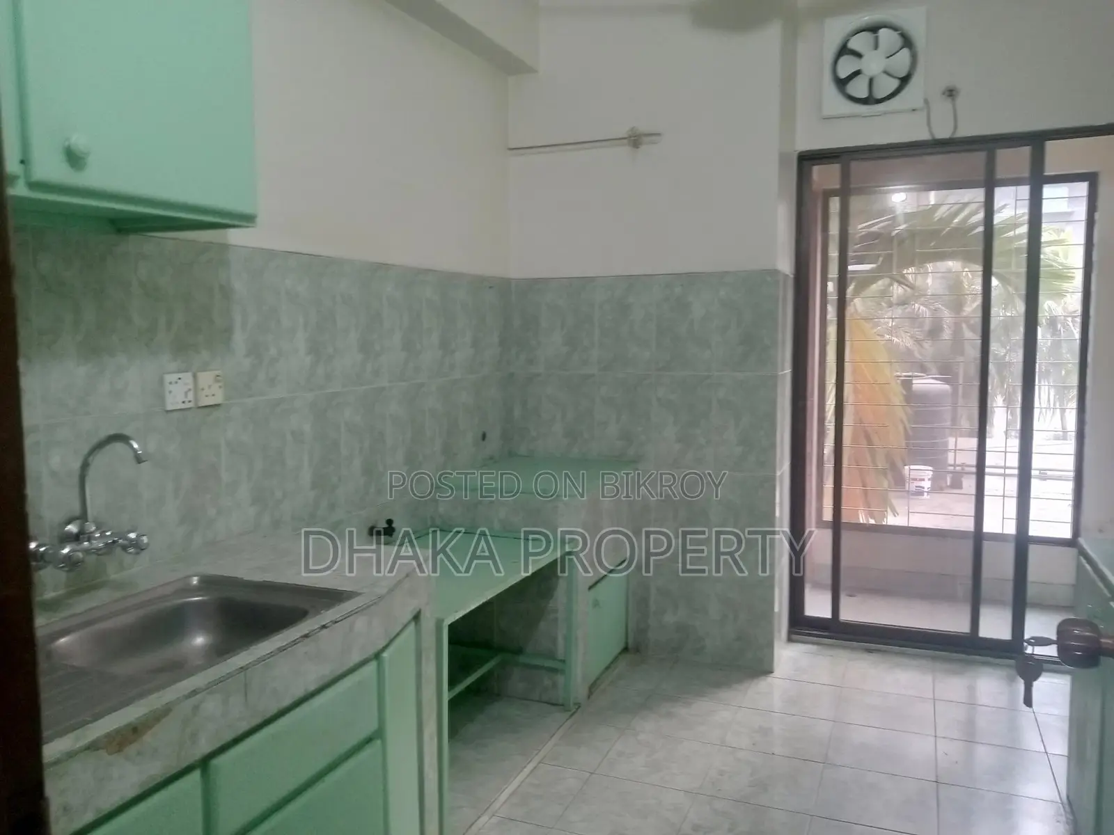 2000Sqft Exclusive Un- Furnish Flat Rent in Gulshan