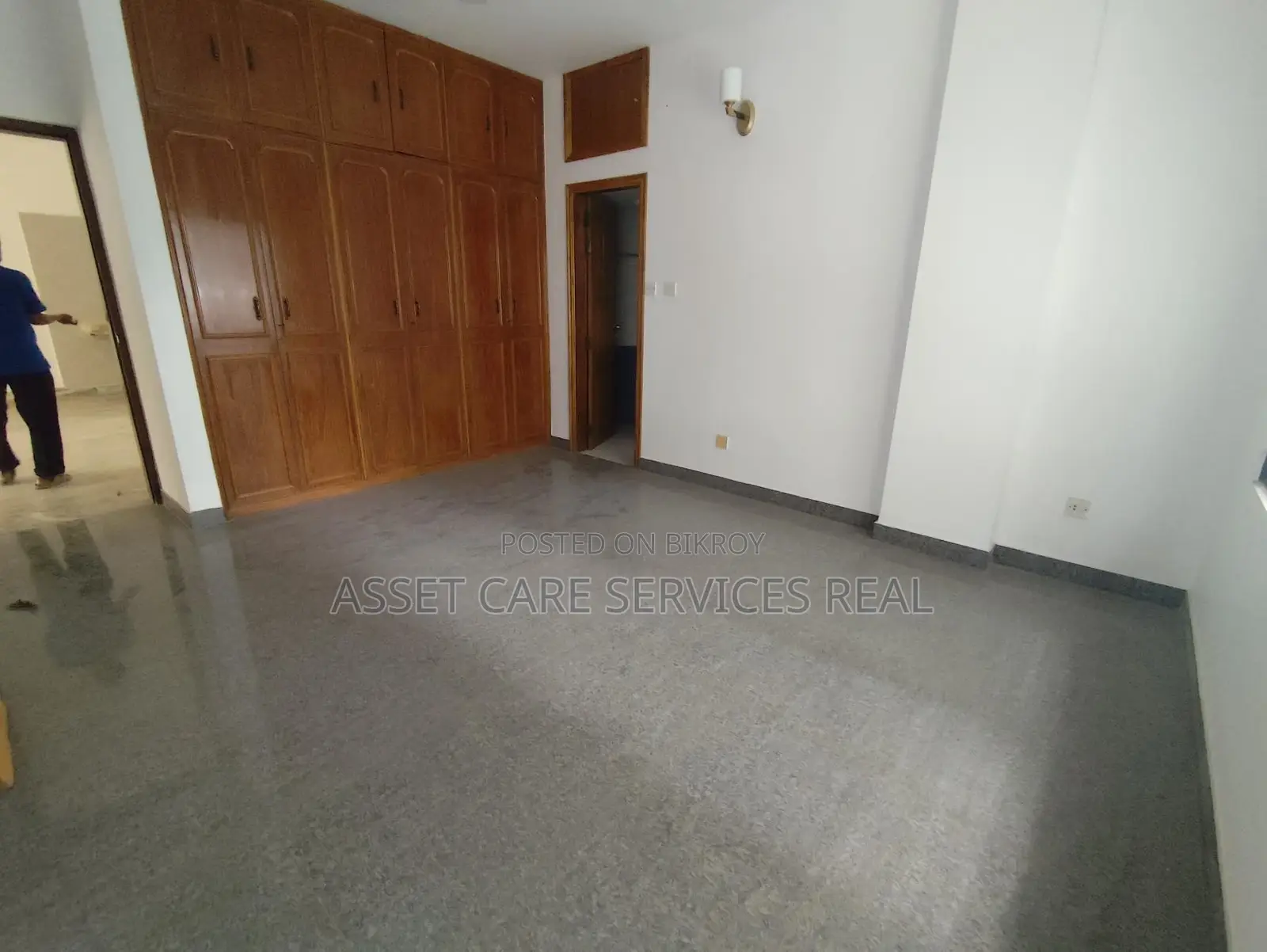Lake View 4Bed Un-Furnished Big Apartment Rent In Gulshan