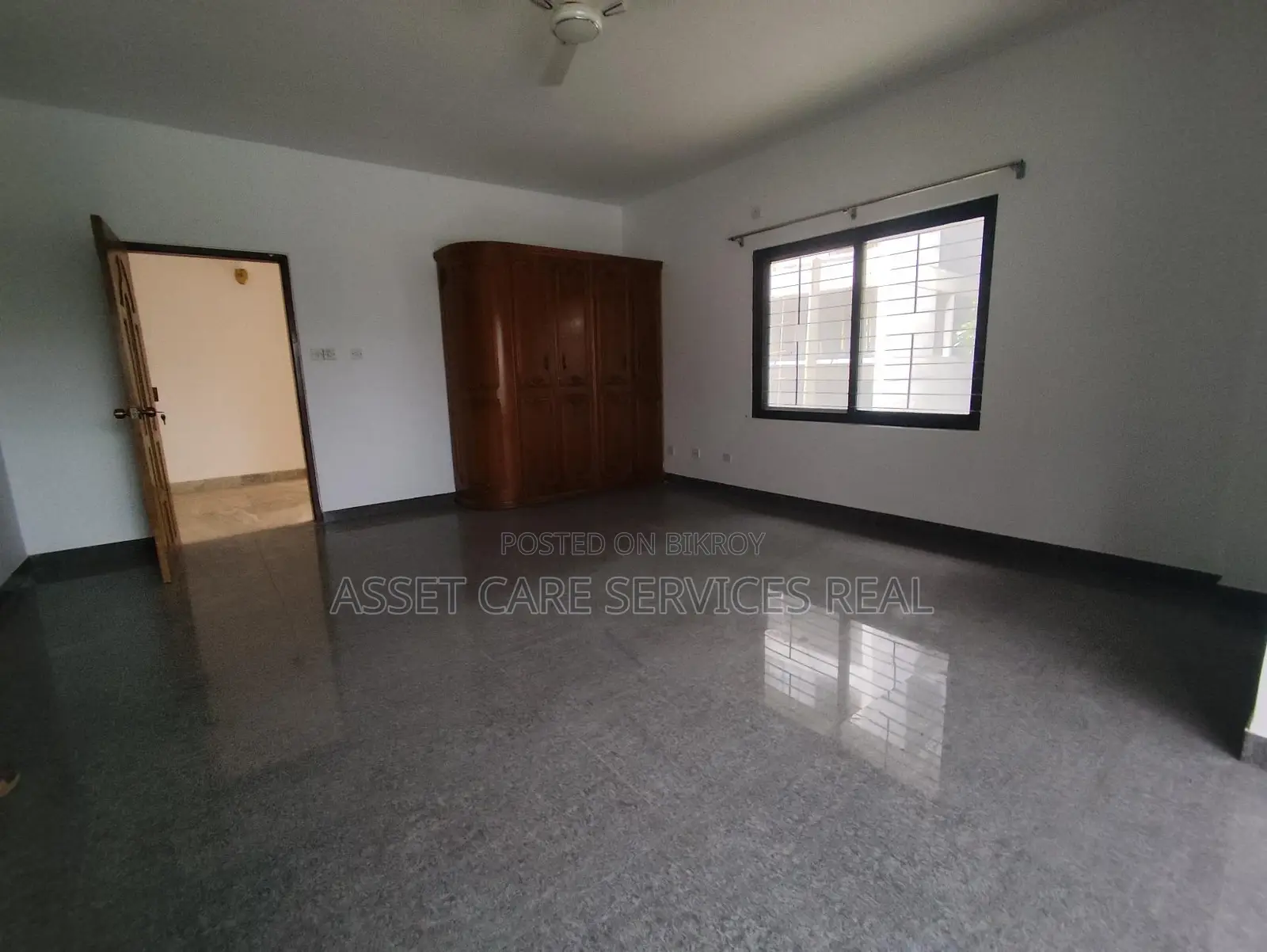 Lake View 4Bed Un-Furnished Big Apartment Rent In Gulshan