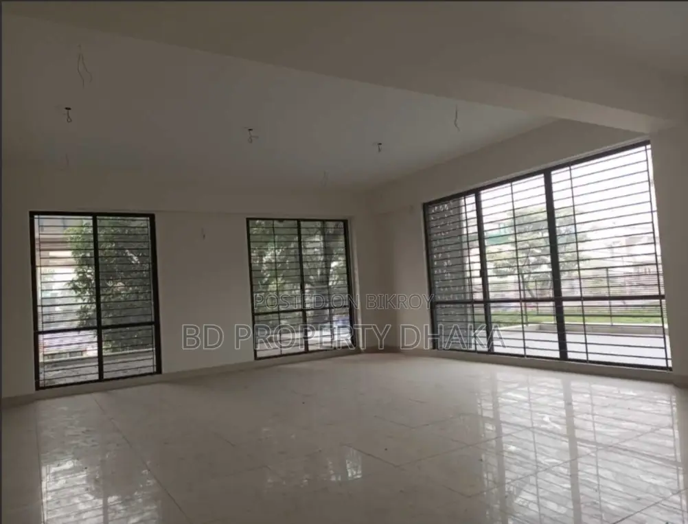 2000 Sqft Nice Open Commercial Space Rent In Banani
