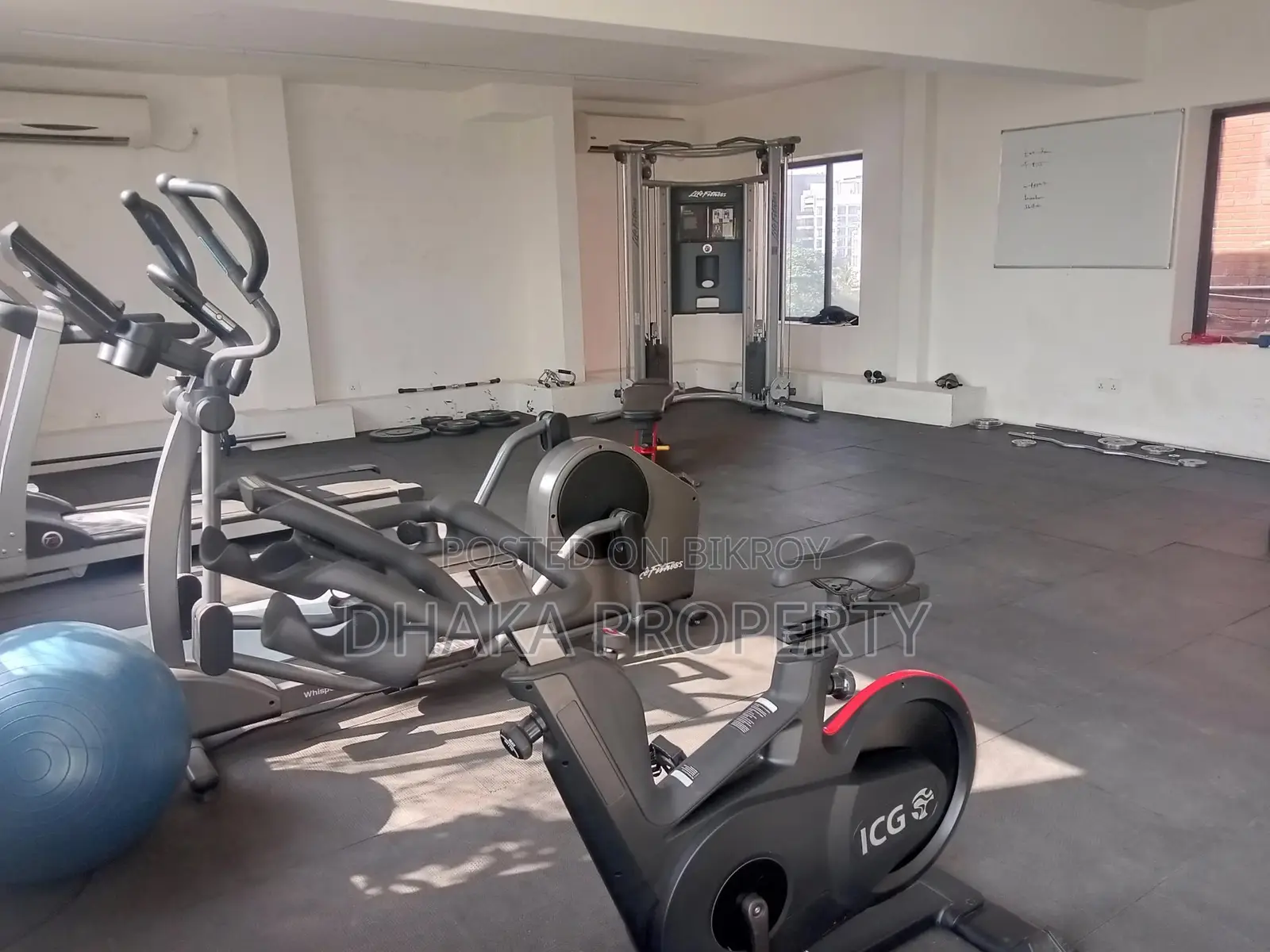 Semi Furnished 3800-sqft Gorgeous Apartment Rent in Gulshan North