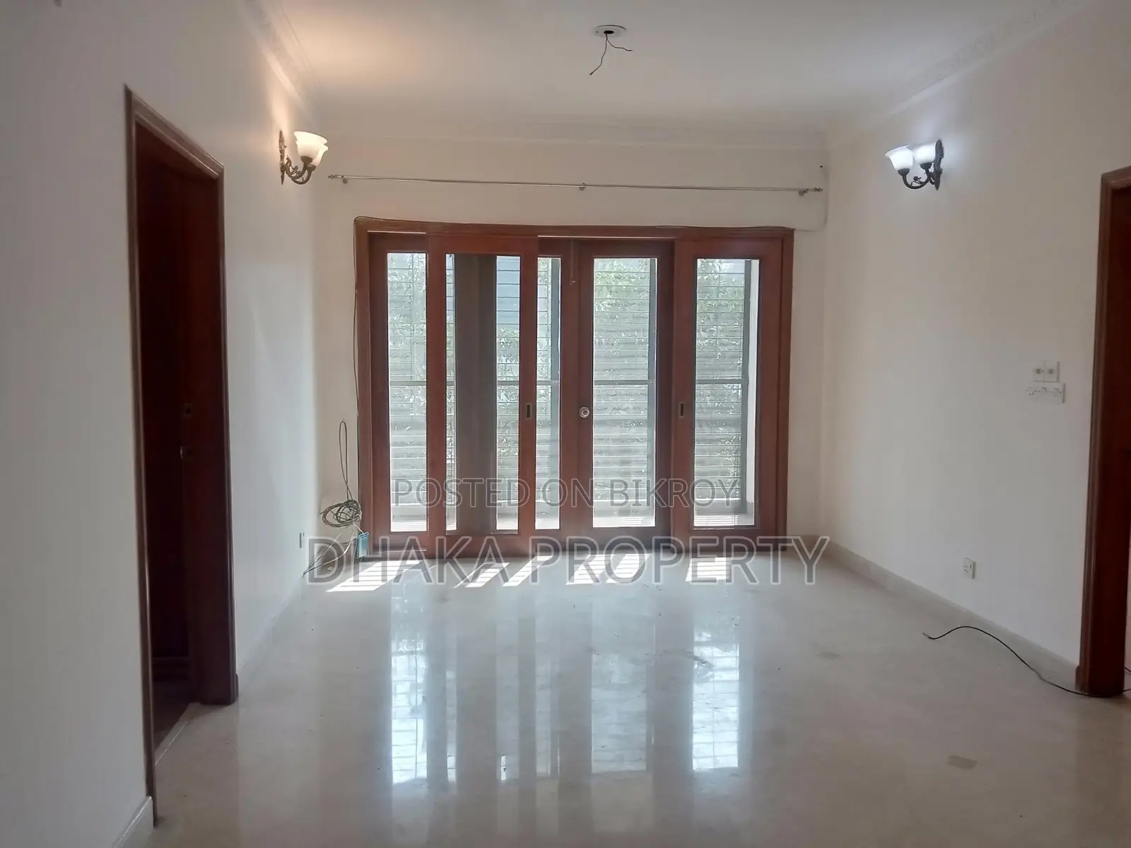 Semi Furnished 3800-sqft Gorgeous Apartment Rent in Gulshan North