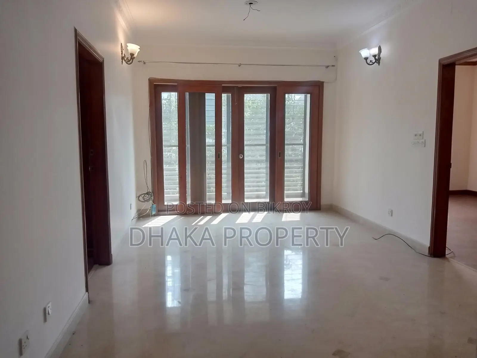 Semi Furnished 3800-sqft Gorgeous Apartment Rent in Gulshan North