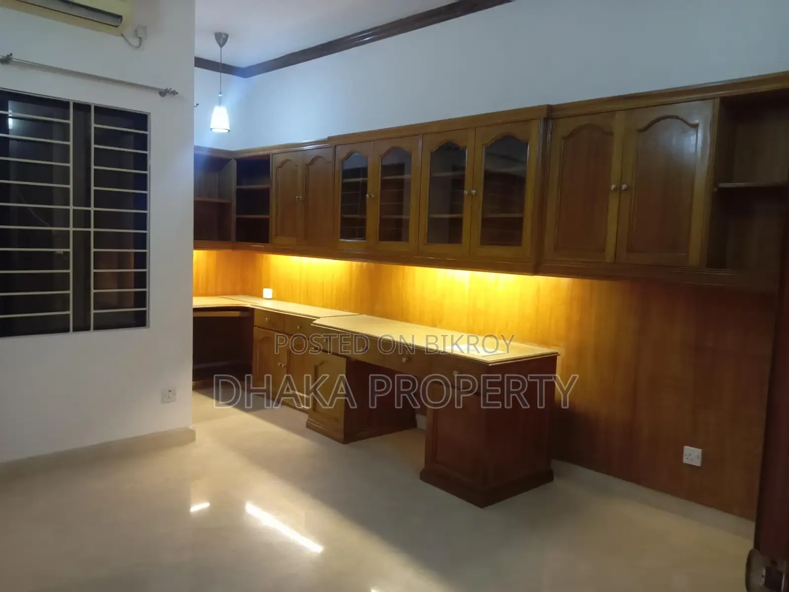 Semi Furnished 3800-sqft Gorgeous Apartment Rent in Gulshan North