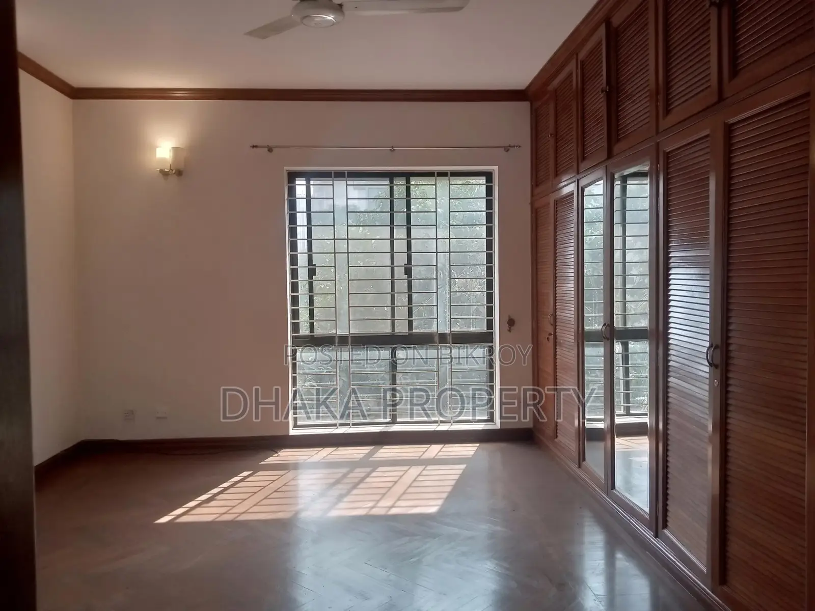 Semi Furnished 3800-sqft Gorgeous Apartment Rent in Gulshan North