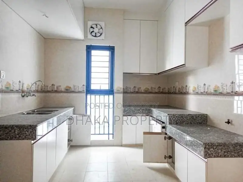 (3800-sqft) Luxurious Apartment Rent in Baridhara