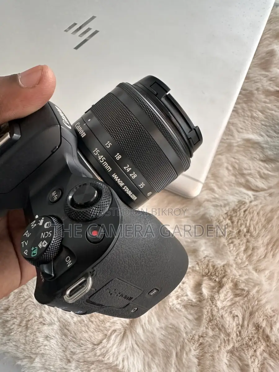 Canon M50 with 15-45mm STM Lens