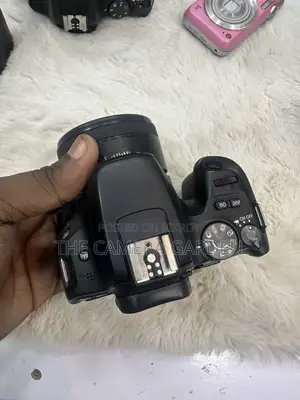 Canon 200D with 50mm STM Lens