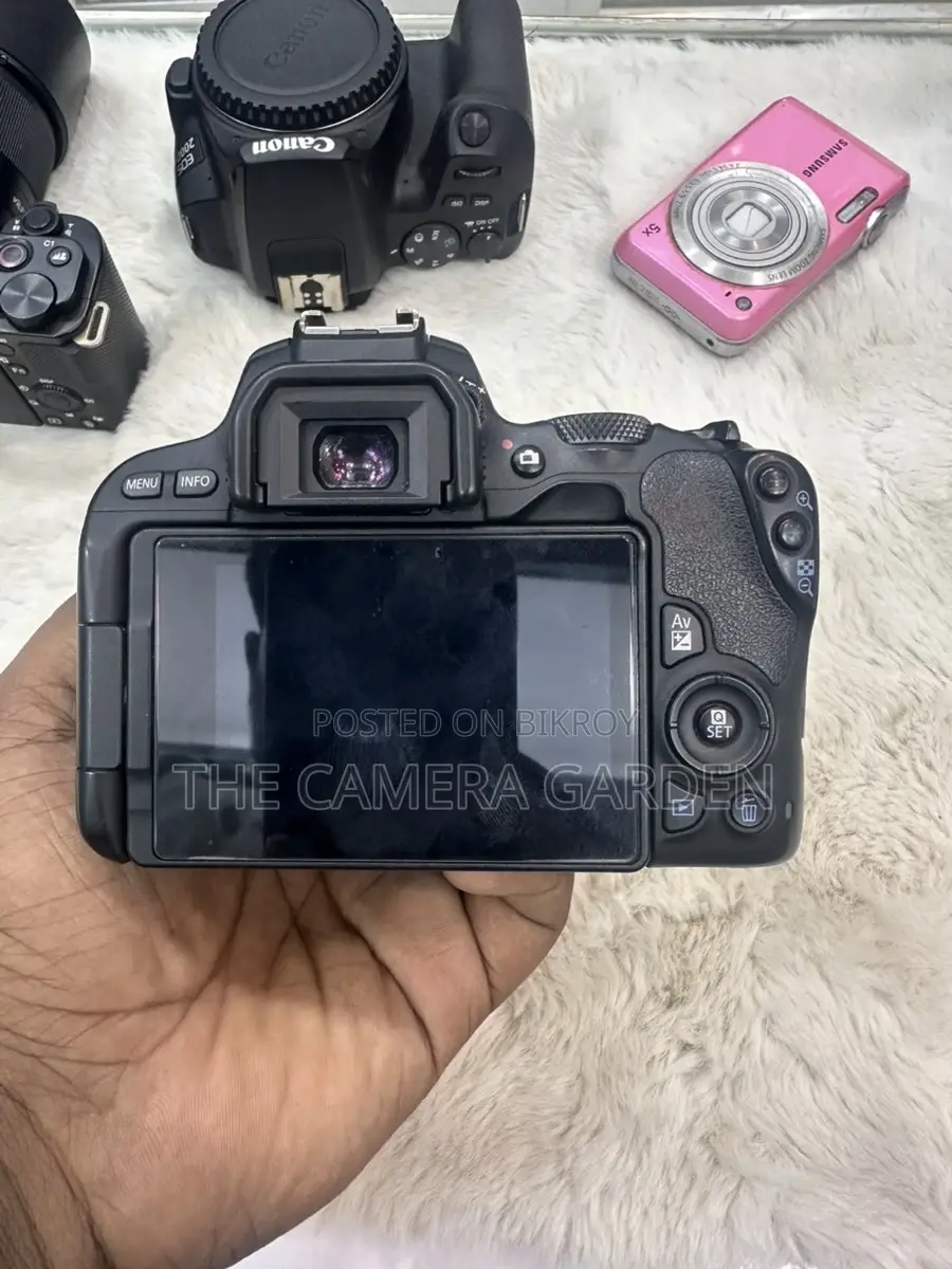 Canon 200D with 50mm STM Lens
