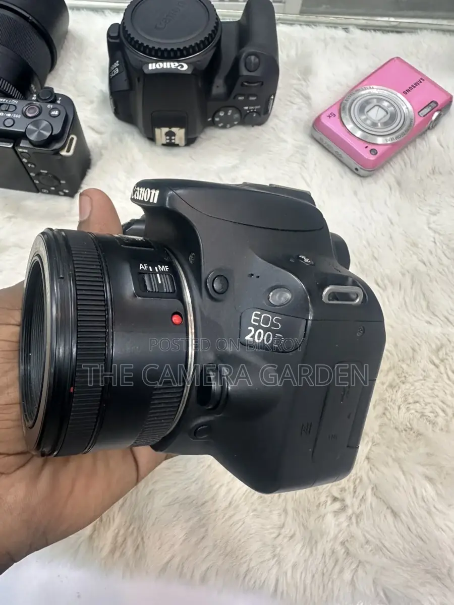 Canon 200D with 50mm STM Lens