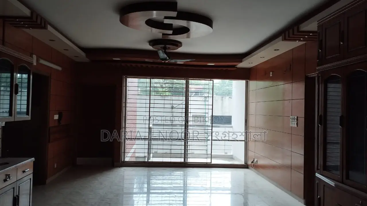 বনানীতে তিতাস গ্যাস সংযোগ ১০ তম তলা Assurance এর দক্ষিণ মুখী Flat Sale