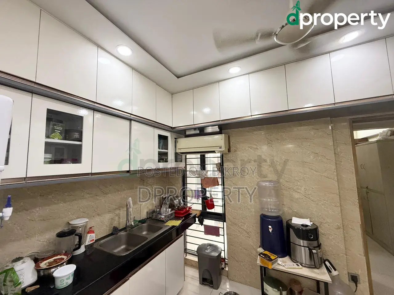 2600 SFT Luxurious Fully Furnished Apartment for Rent on the 6th Floor