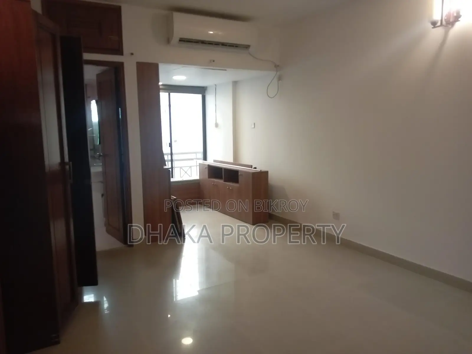 Semi-Furnished Beautiful Apartment Rent in Gulshan