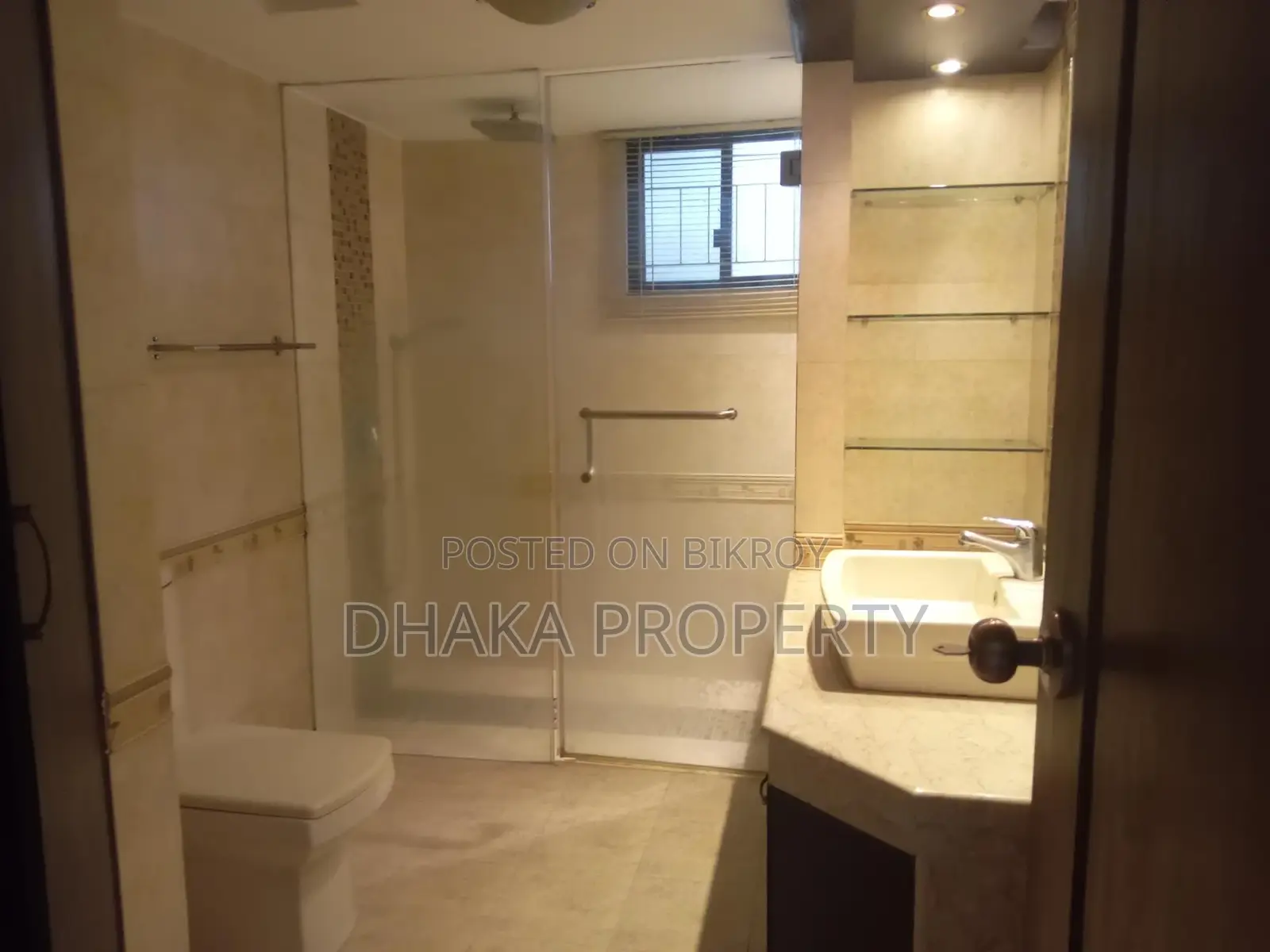 Semi-Furnished Beautiful Apartment Rent in Gulshan