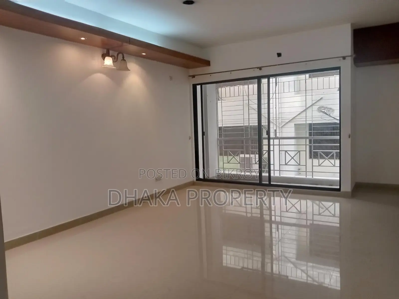 Semi-Furnished Beautiful Apartment Rent in Gulshan