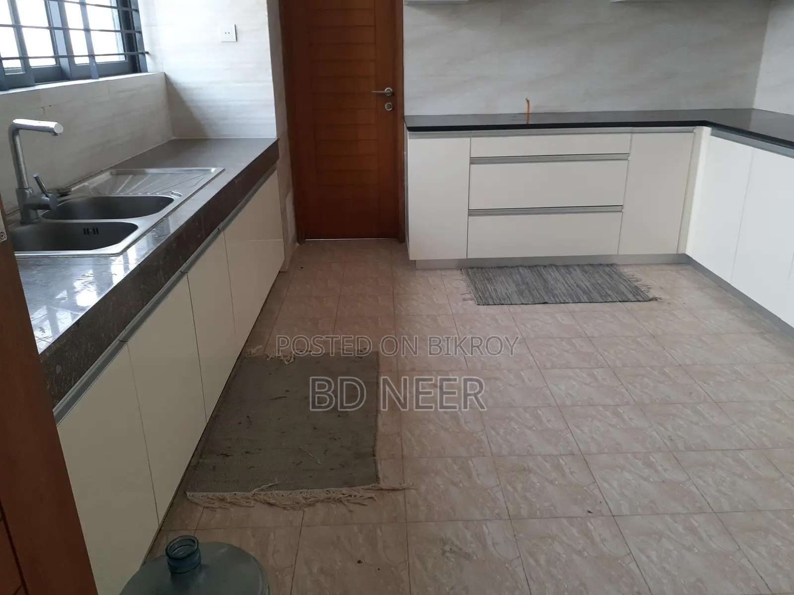 Lake View Gym Pool 4Bed Furnished Flat Rent in Gulshan-2