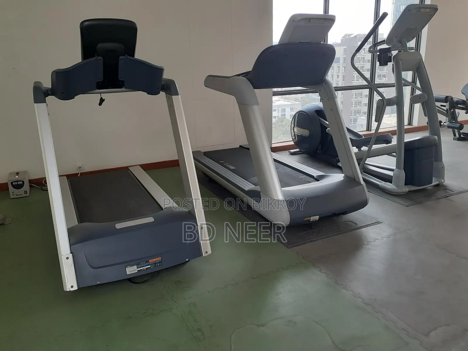 Lake View Gym Pool 4Bed Furnished Flat Rent in Gulshan-2
