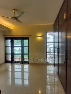 Semi Furnished 4000 Sqft Flat For Rent In GULSHAN
