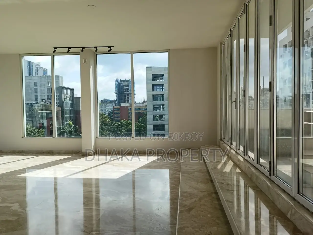 Premium Quality 3800-Sqft Office Space Rent in Gulshan -2 Dhaka 1212