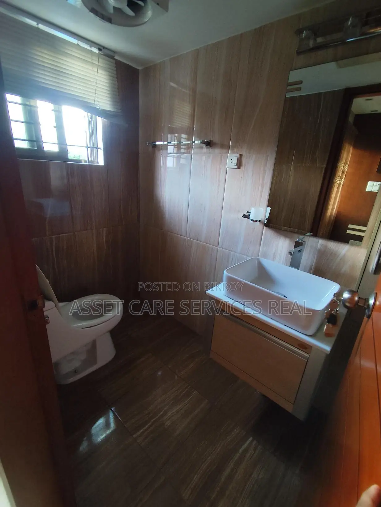6-Bed 5000-Sqft Duplex Full Furnished Apartment Rent In Banani
