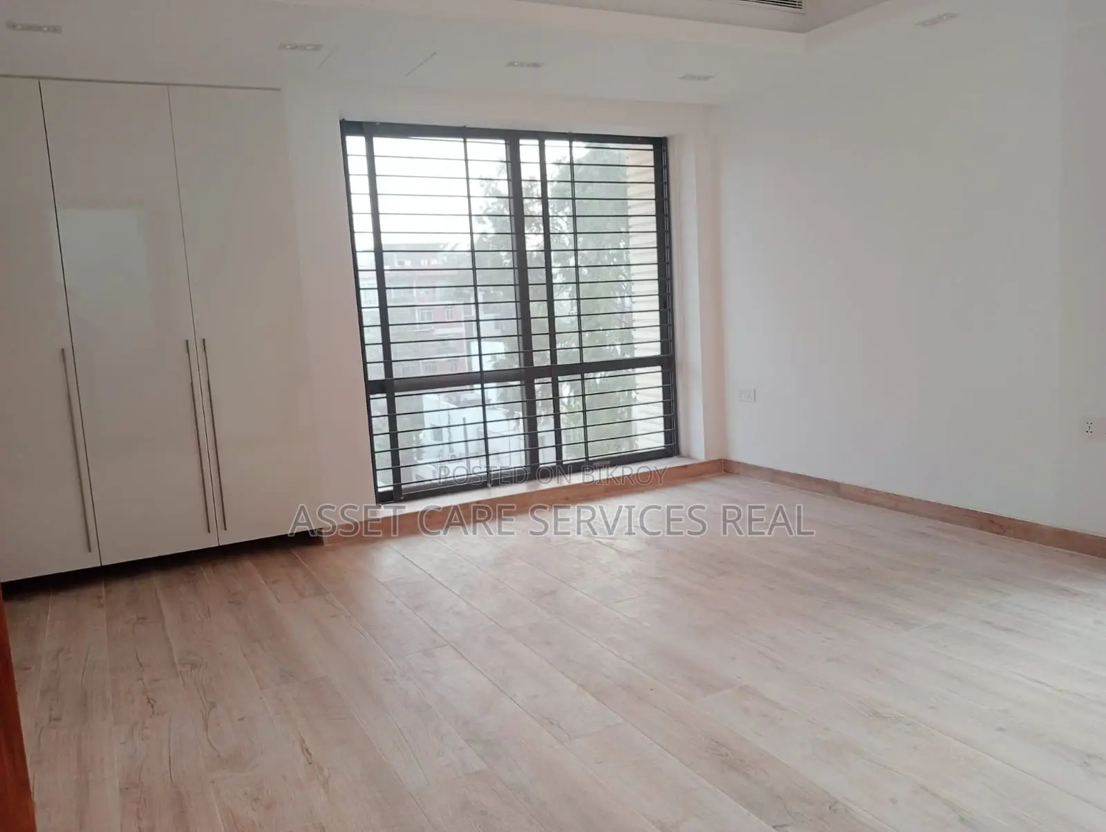 Very Exclusive New 4Bed Gym-Pool Facilities Apartment Rent Baridhara