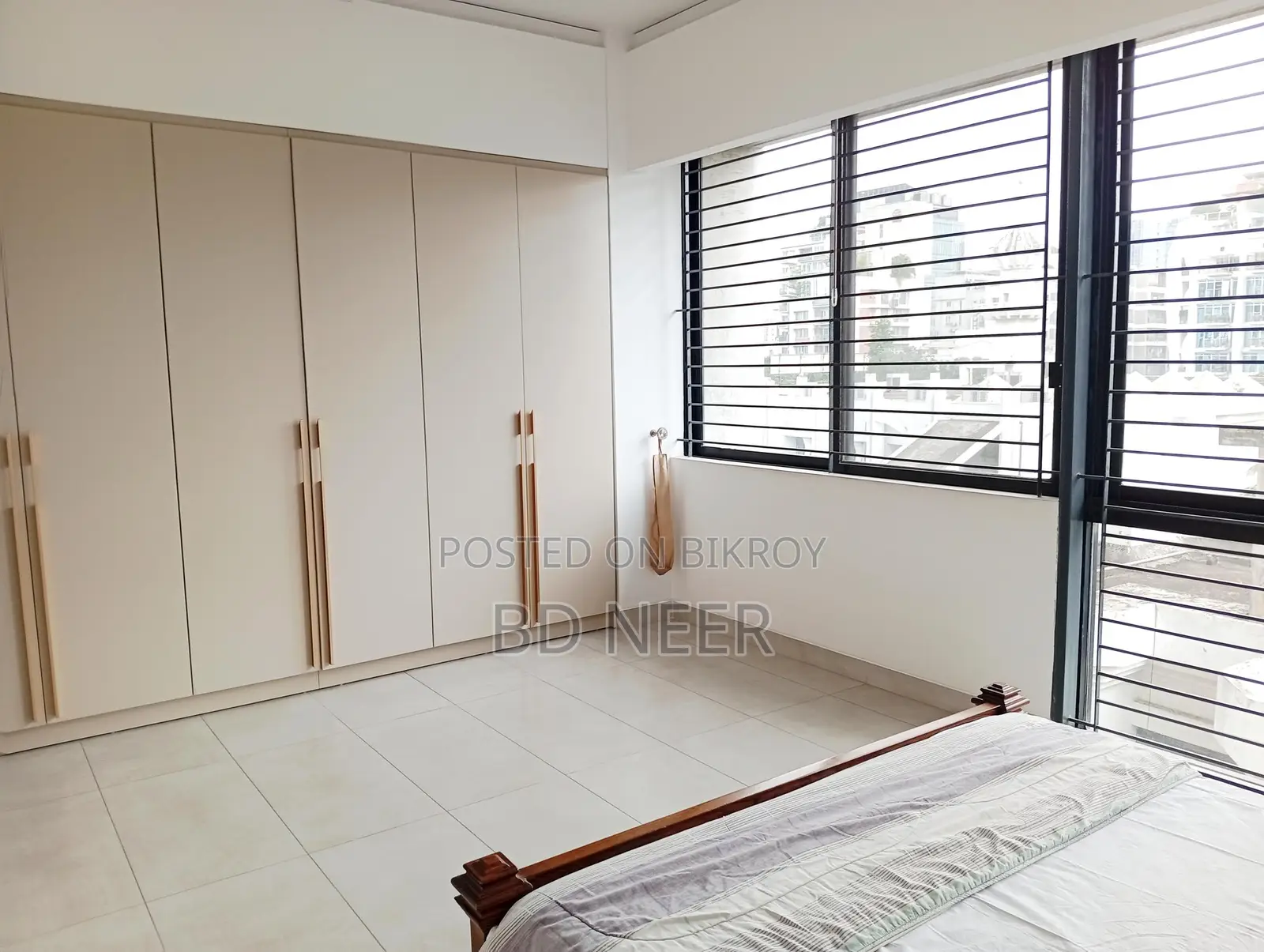 Ultra Mordent Gym Swimming 4 Bed Full Furnished Flat Rent in Gulshan-2