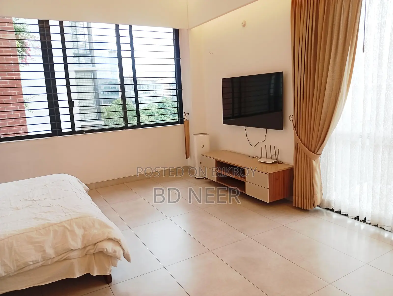 Ultra Mordent Gym Swimming 4 Bed Full Furnished Flat Rent in Gulshan-2