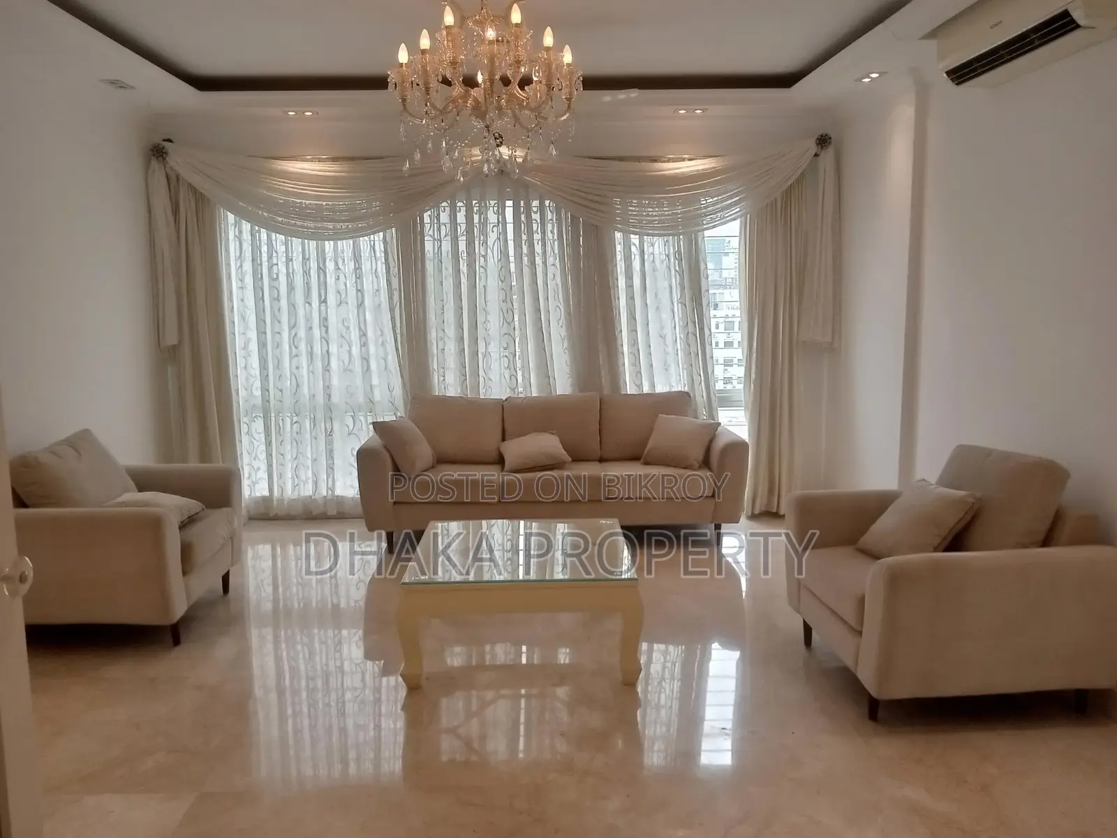 Luxurious Full-Furnished Apartment Rent in Gulshan