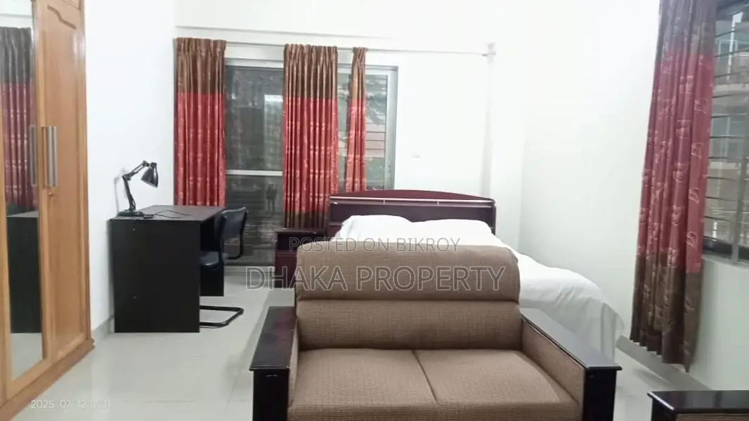 4Bed Full Furnish Apartment Rent in Gulshan Area