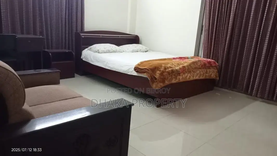 4Bed Full Furnish Apartment Rent in Gulshan Area