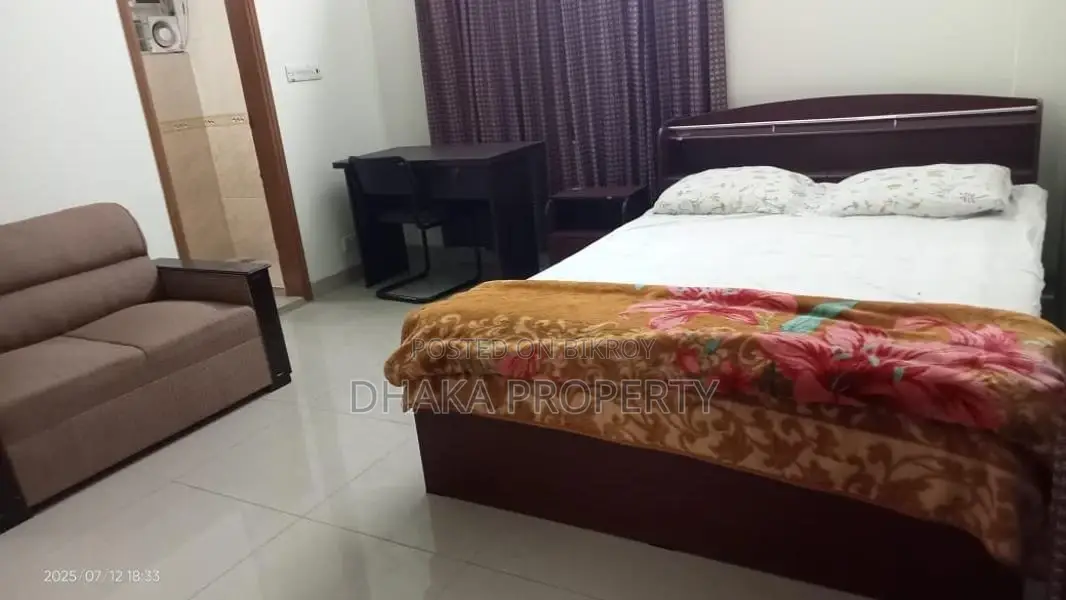 4Bed Full Furnish Apartment Rent in Gulshan Area