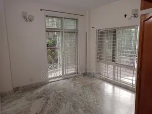 2700-Sqft 3-Bedrooms Newly Apartment Rent in Gulshan -2