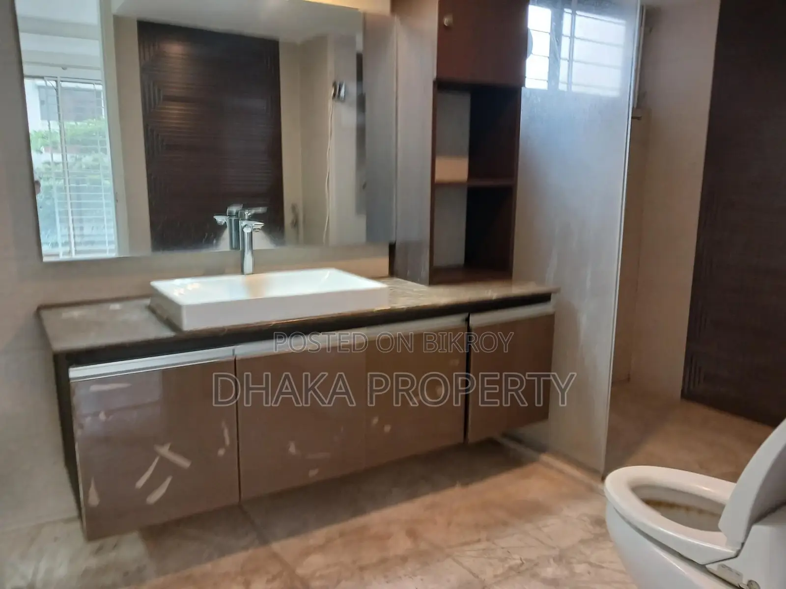 4Bed Luxury Brand New building 2 Parking Rent At Gulshan (gym swimming)