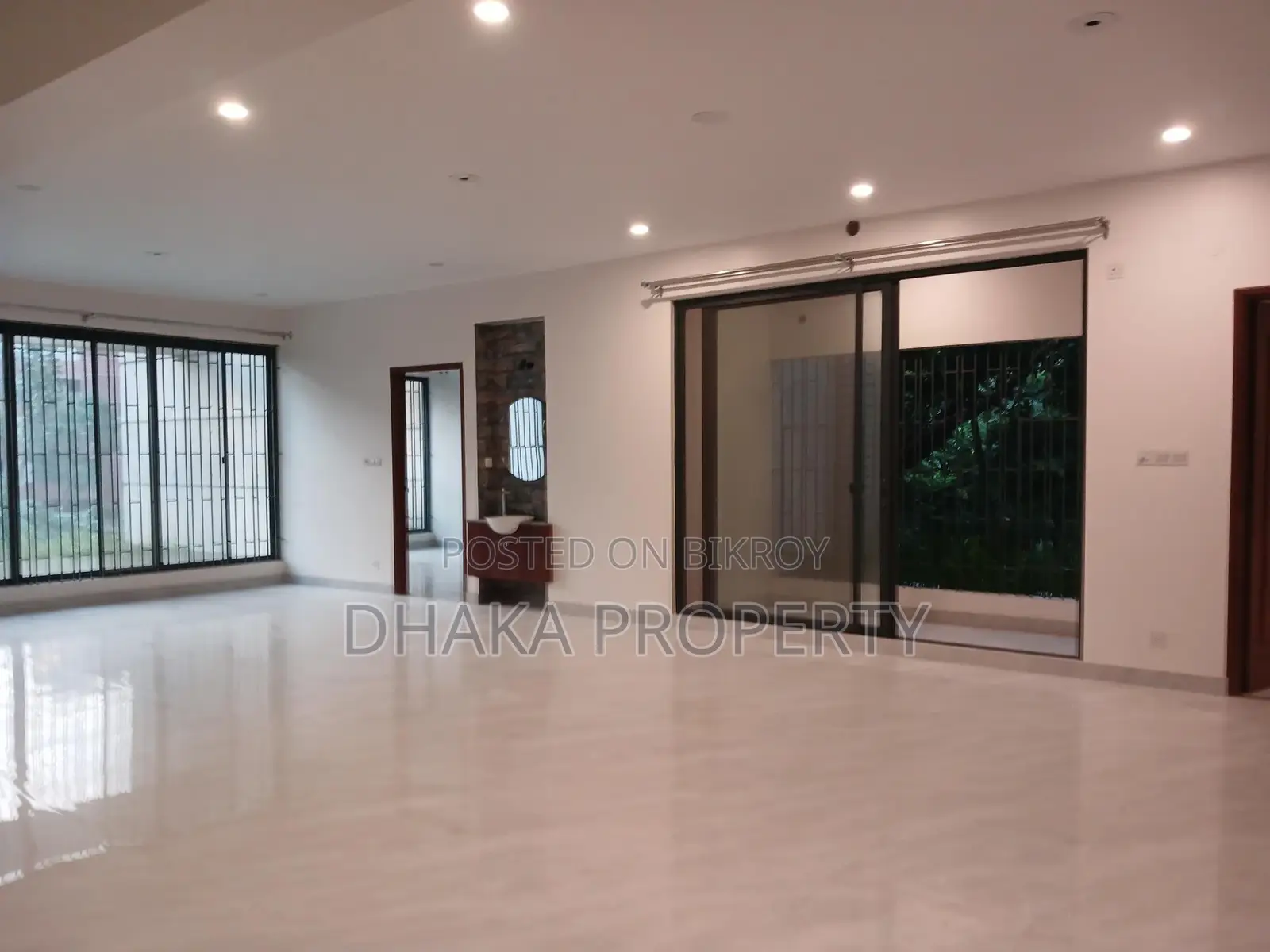 4Bed Luxury Brand New building 2 Parking Rent At Gulshan (gym swimming)