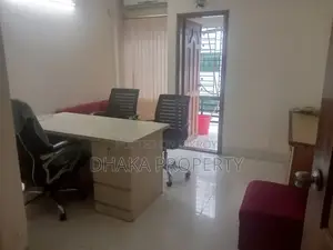 (২৩০০ বর্গফুট) গুলশানে আন-ফার্নিশড অফিস স্পেস ভাড়া হবে