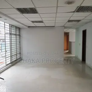 বনানী মডেল টাউনে ৩২০০ বর্গফুটের অফিস ভাড়া