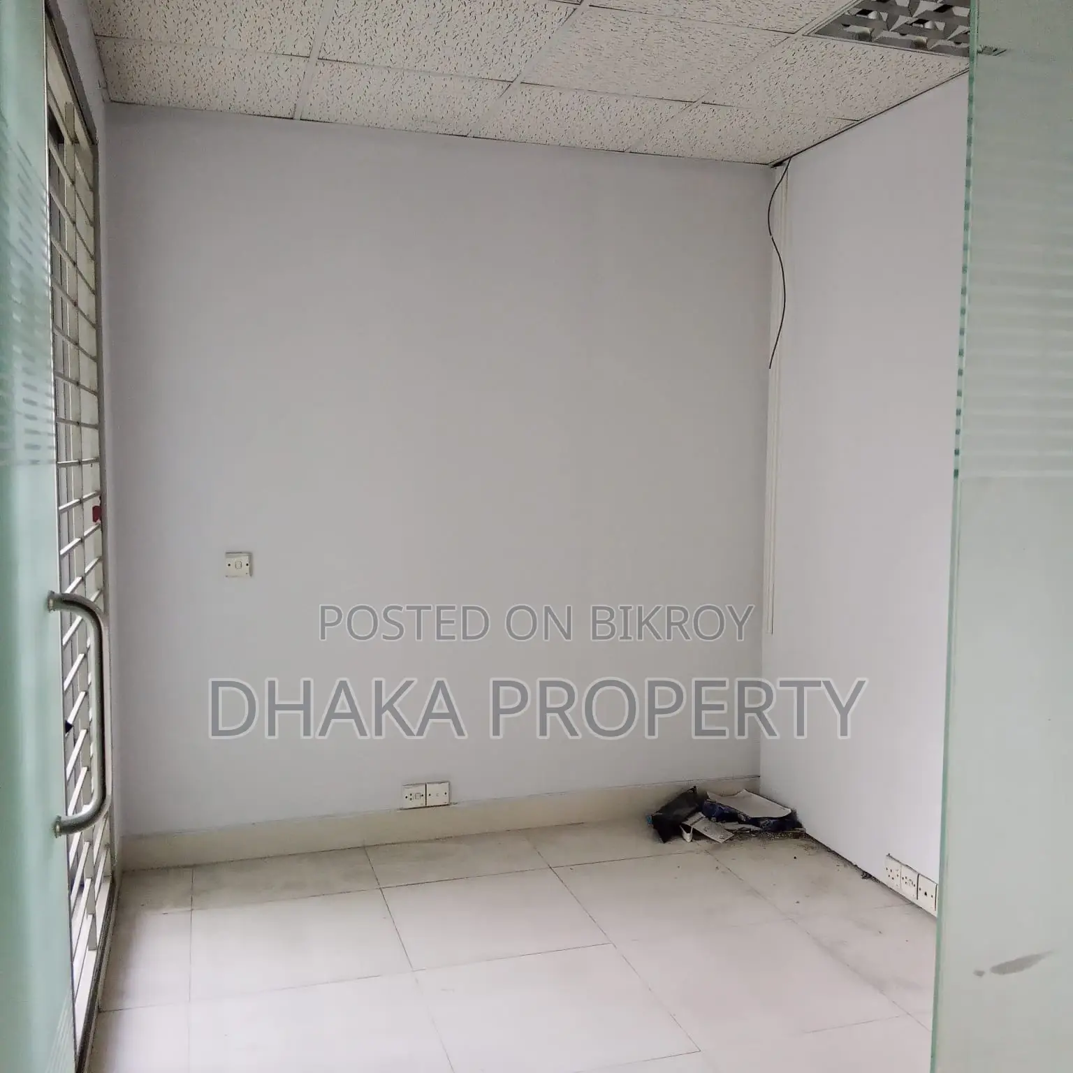বনানী মডেল টাউনে ৩২০০ বর্গফুটের অফিস ভাড়া