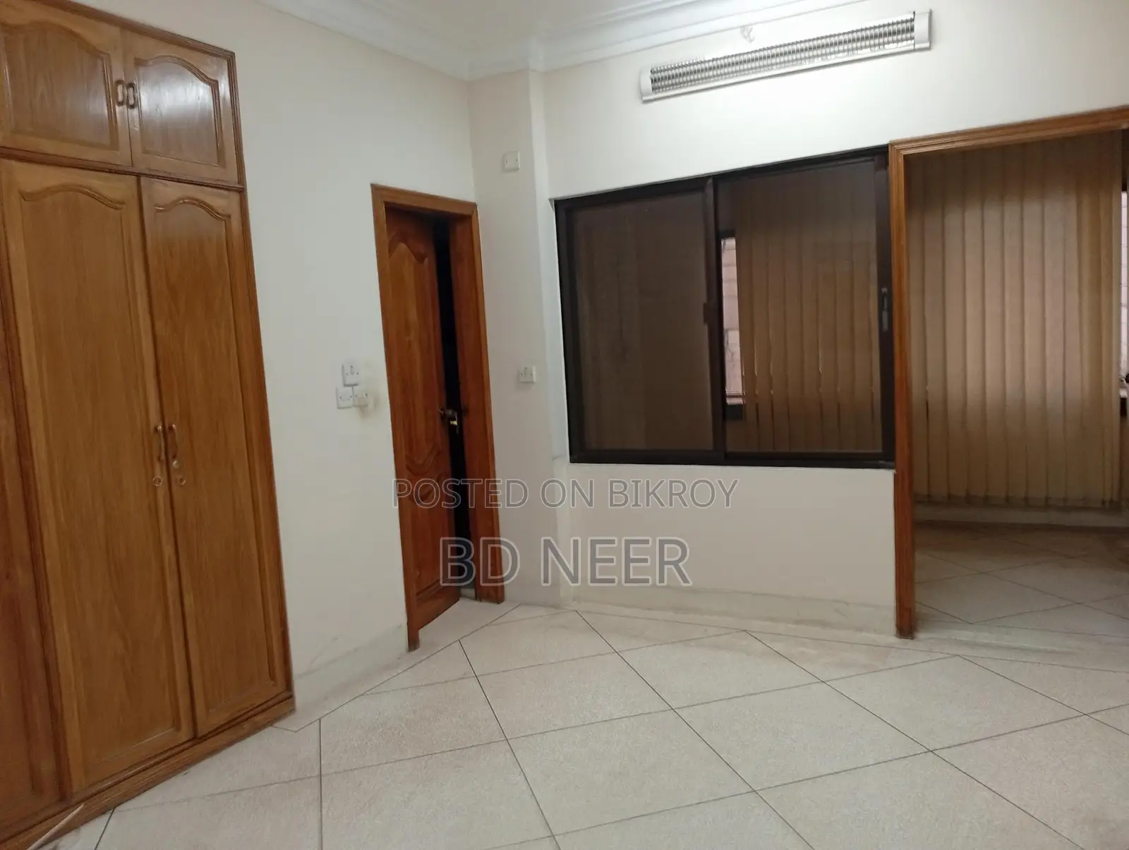 Lake View 3500 Sft Office For Rent in Gulshan-1
